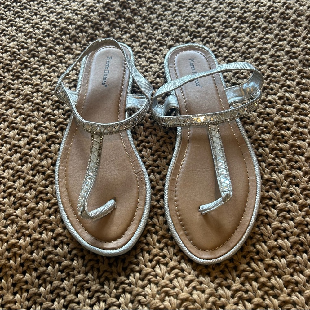 Pierre Dumas Metallic Silver Sandals